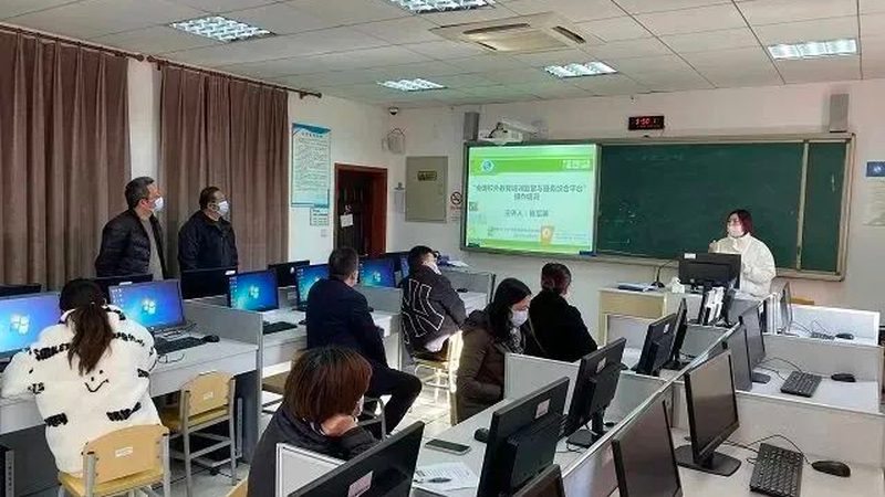 会计实操与考证培训：本质差异与选择要点